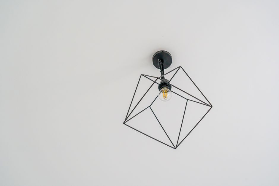 Lampe de bureau LED : choisir la meilleure pour télétravailler